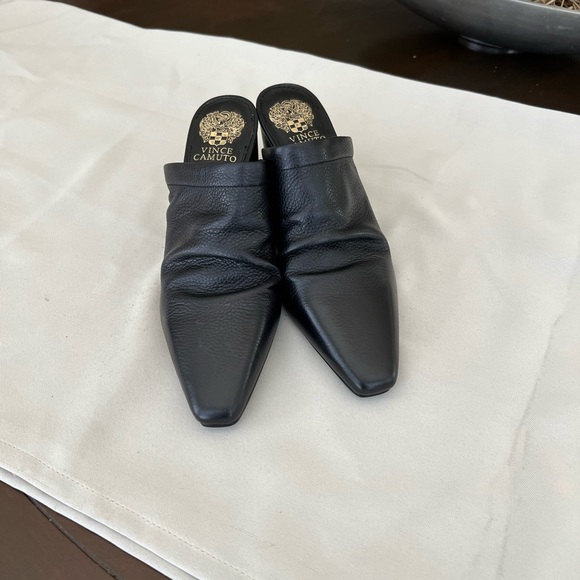 Vince Camuto Black Mules with Pointed Toe and Block Heel - Picture 2 of 4